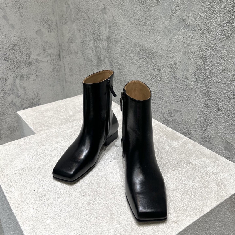 b0tt*ga Ven*ta boots